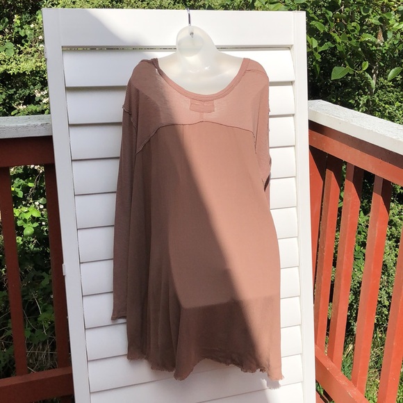 We The Free long sleeve hi low top - Picture 9 of 13